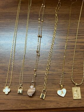 Gold necklace bundle ✨